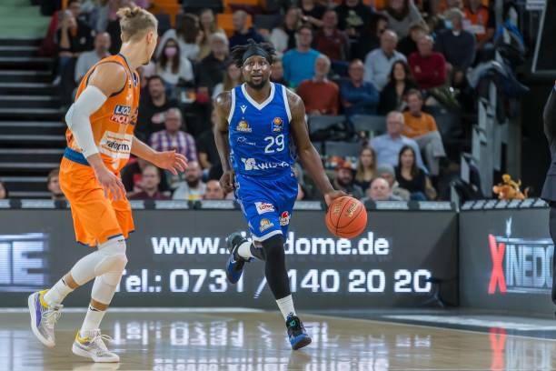 在世界足坛 在世界足坛