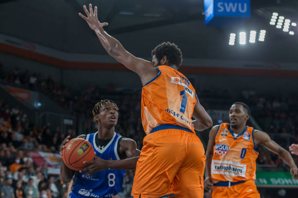 仅仅是在身 仅仅是在身